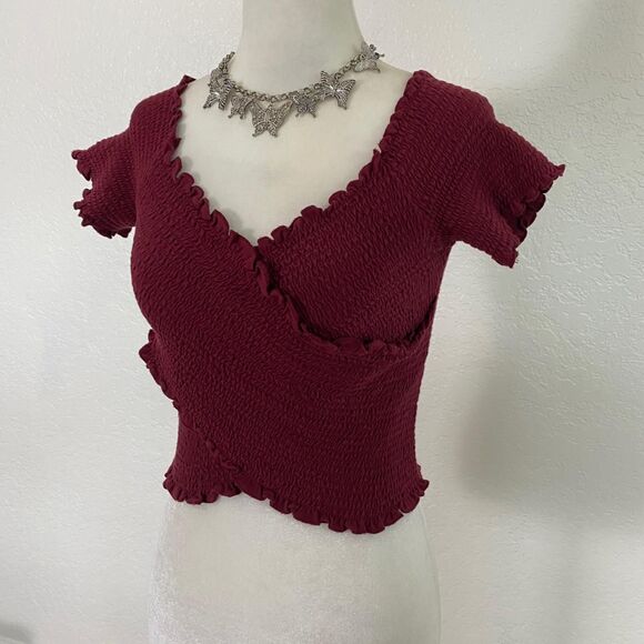 Early 2000s Burgundy Red Cropped Scrunched Criss Cross Crop Top Hollister Size S - Picture 3 of 8